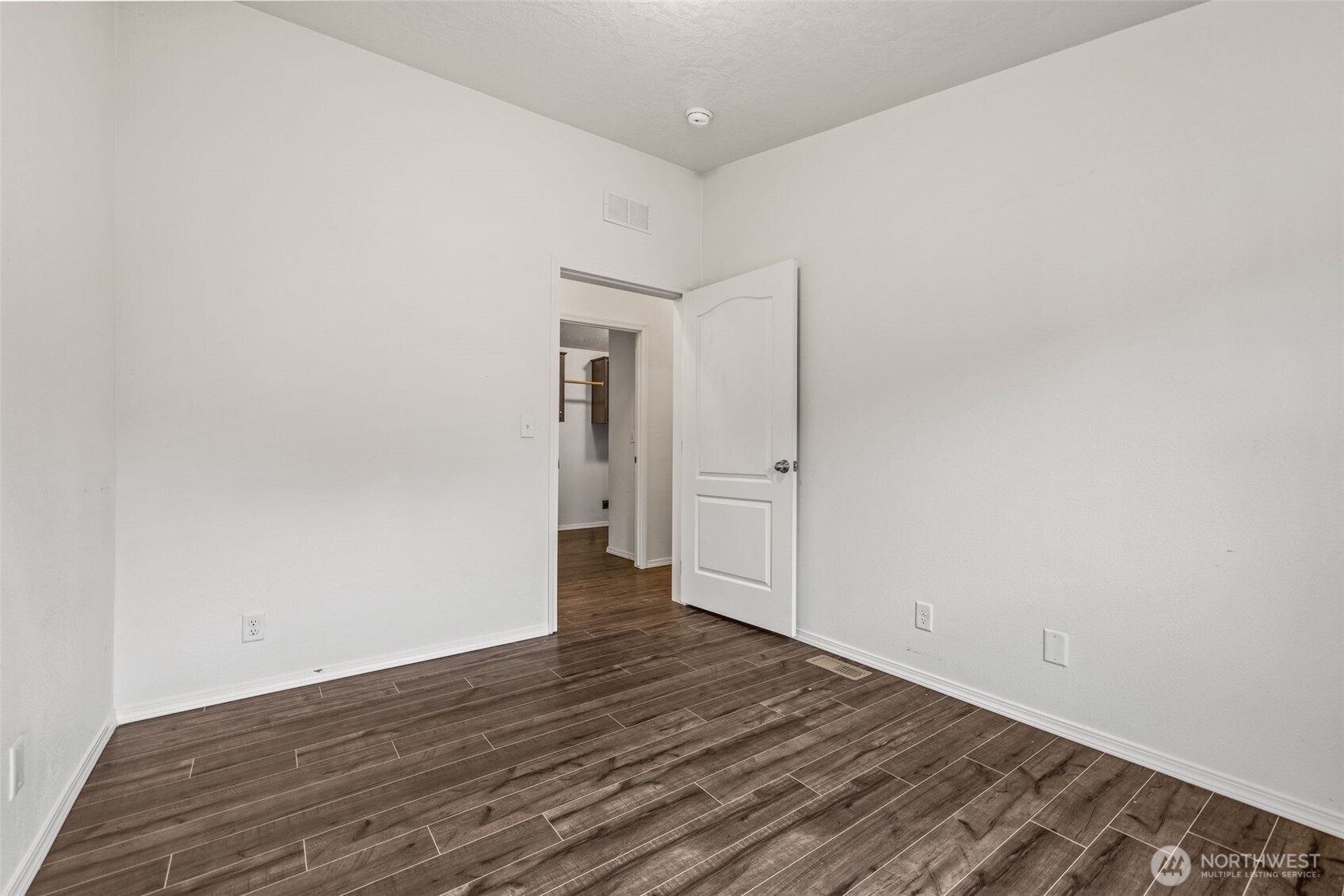 2101 S 324th Street #14, Federal Way, WA 98003