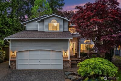 933 6th Place S, Kirkland, WA 98033