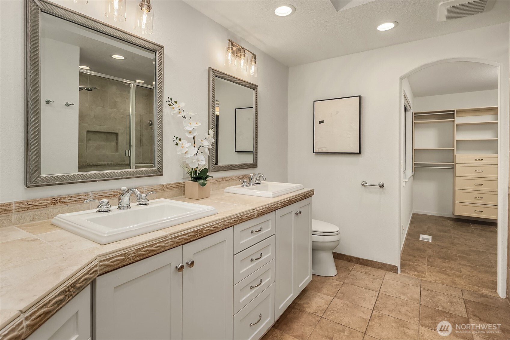 933 6th Place S, Kirkland, WA 98033