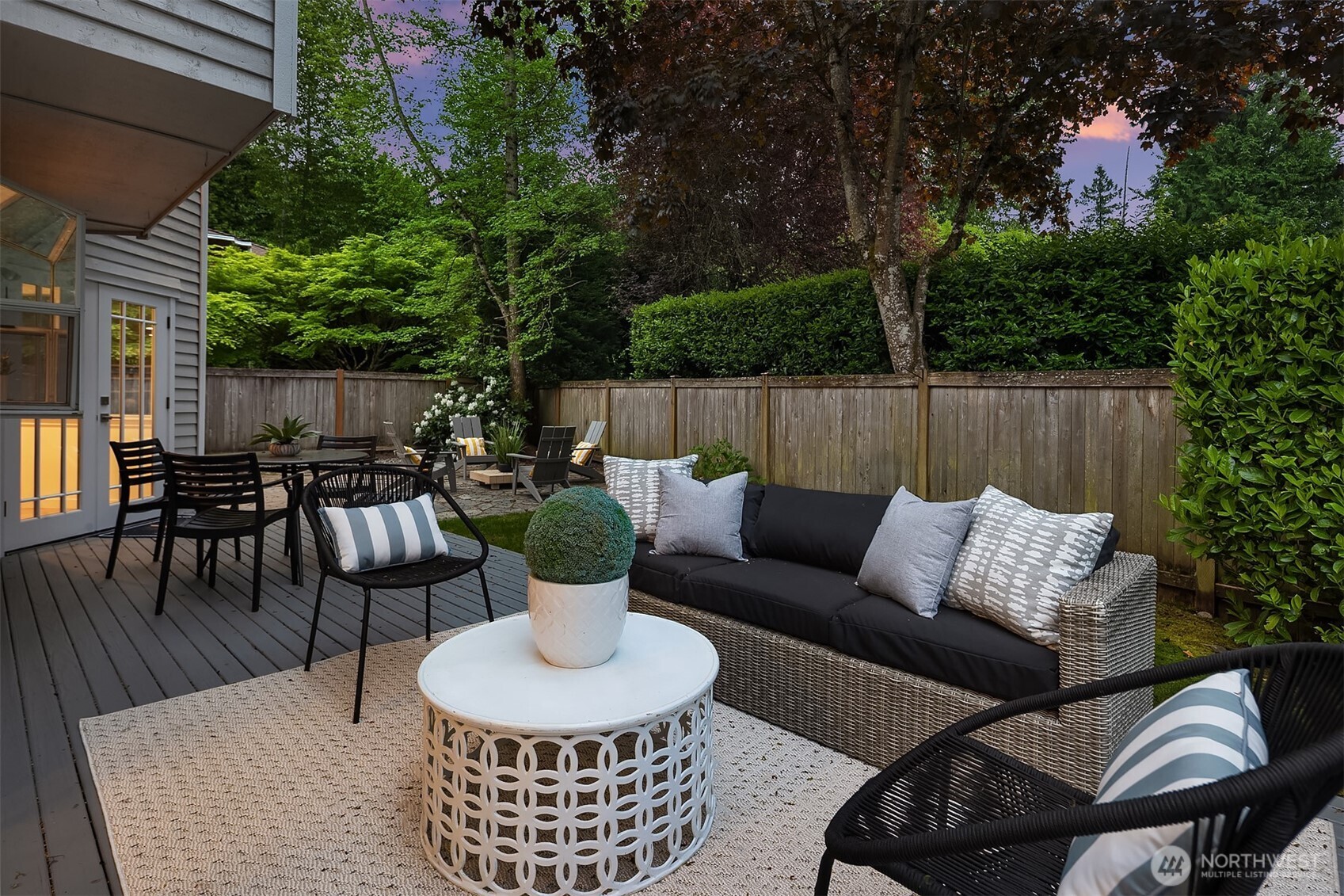 933 6th Place S, Kirkland, WA 98033
