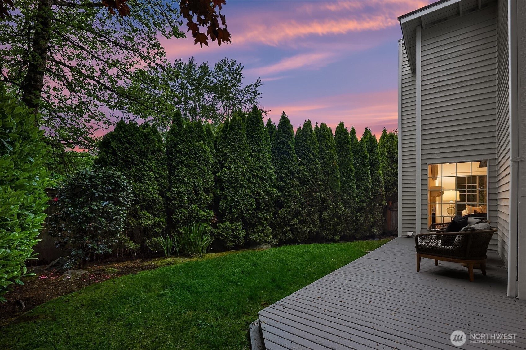 933 6th Place S, Kirkland, WA 98033