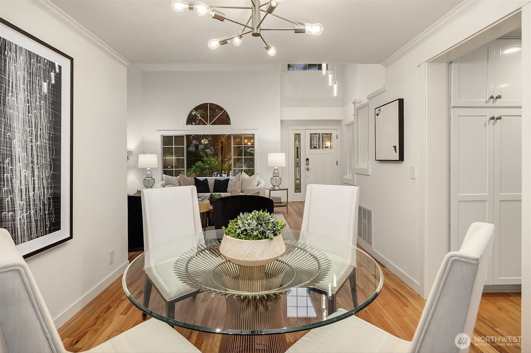 933 6th Place S, Kirkland, WA 98033