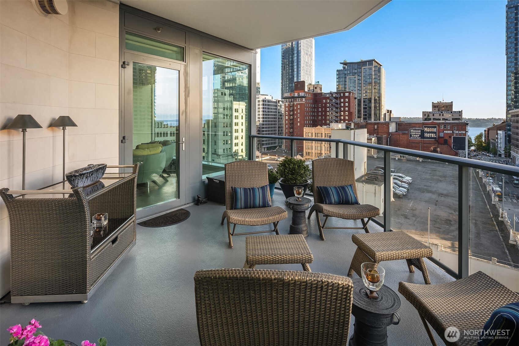 1920 4th Avenue #1002, Seattle, WA 98101