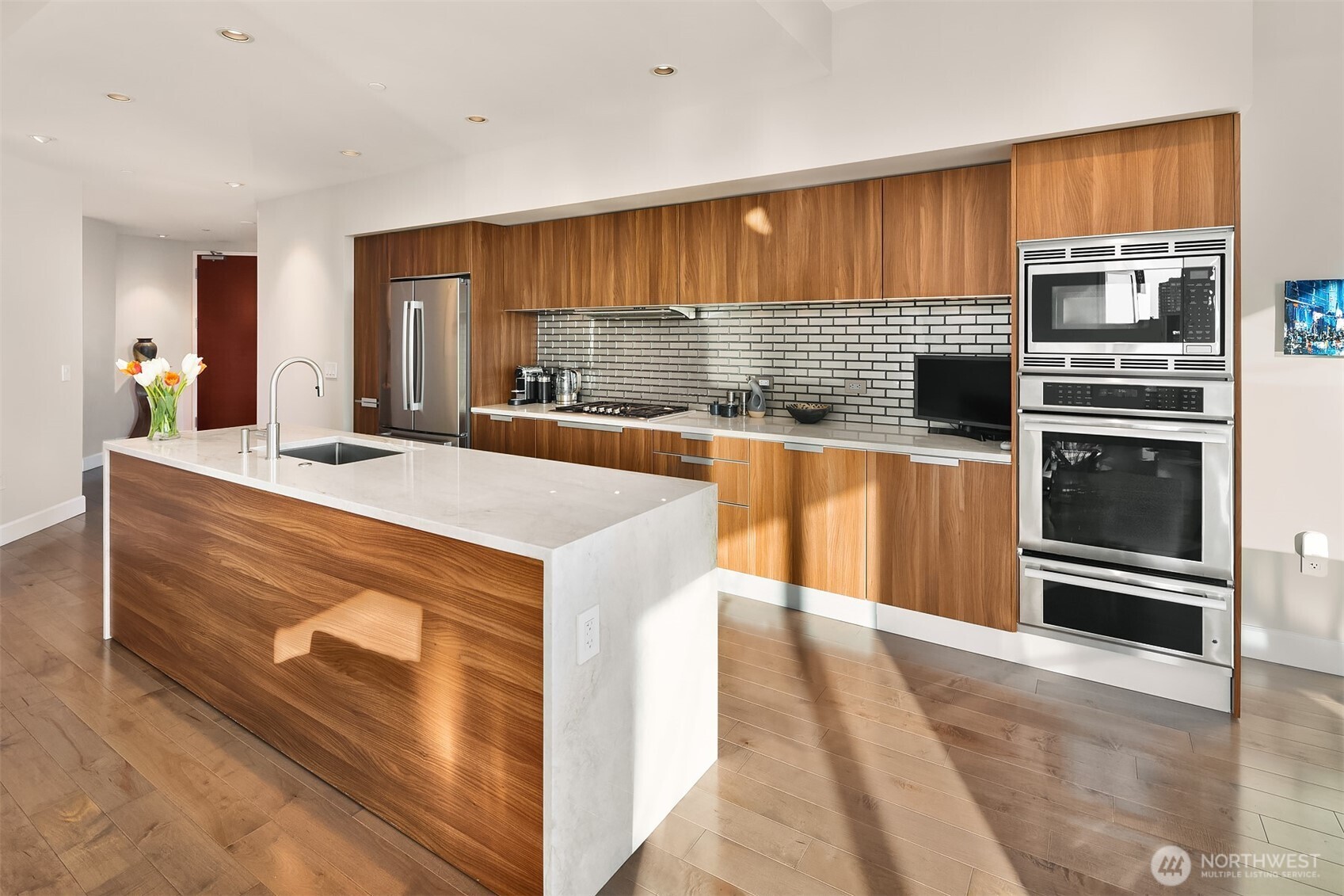 1920 4th Avenue #1002, Seattle, WA 98101