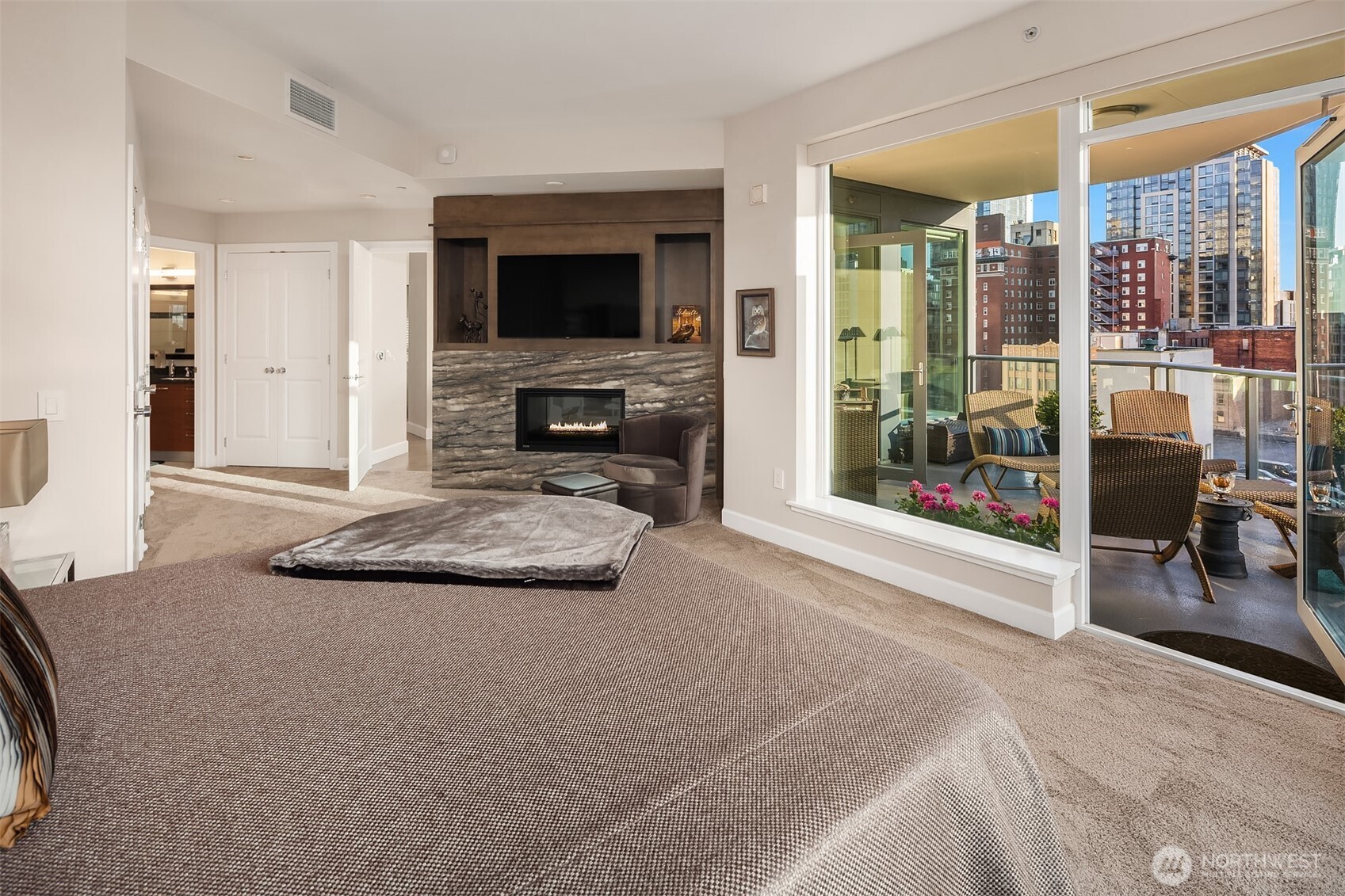 1920 4th Avenue #1002, Seattle, WA 98101
