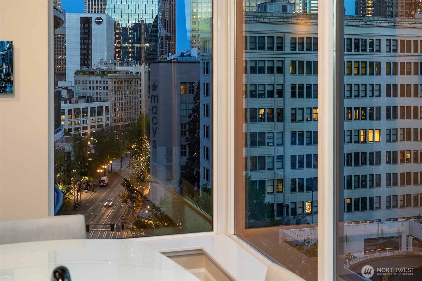 1920 4th Avenue #1002, Seattle, WA 98101