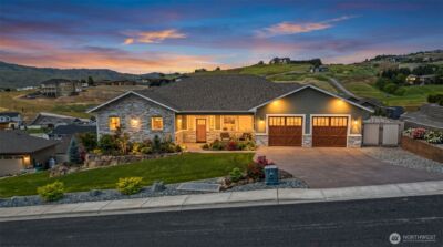 4015 Knowles Road , Wenatchee, WA 98801 - Photo 1