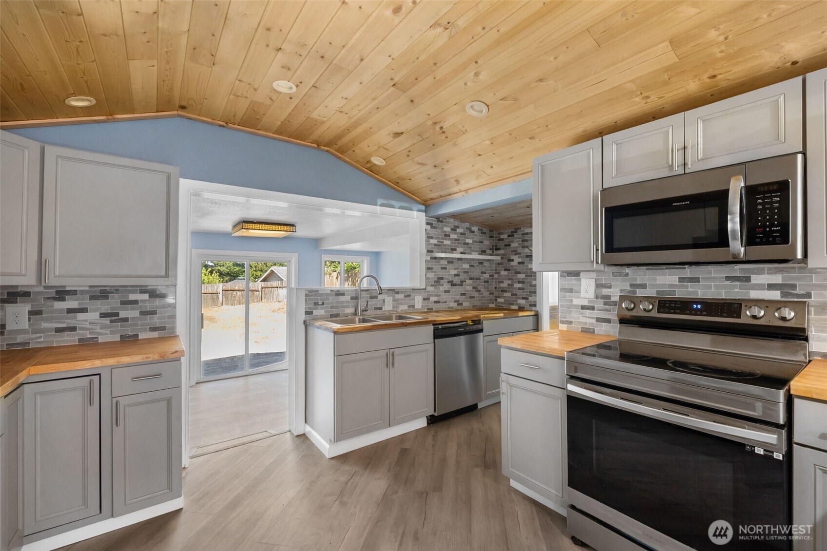 4603 SE Horstman Road , Port Orchard, WA 98366