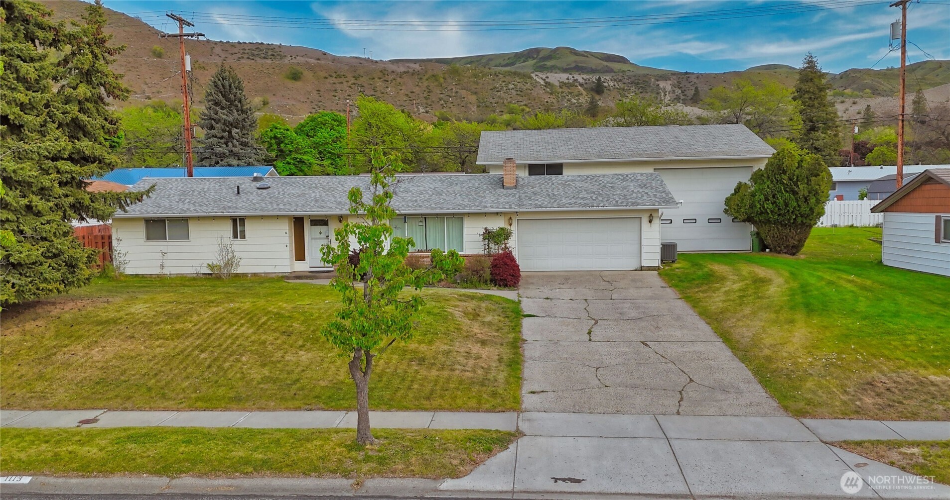 1113 River Drive , Coulee Dam, WA 99116