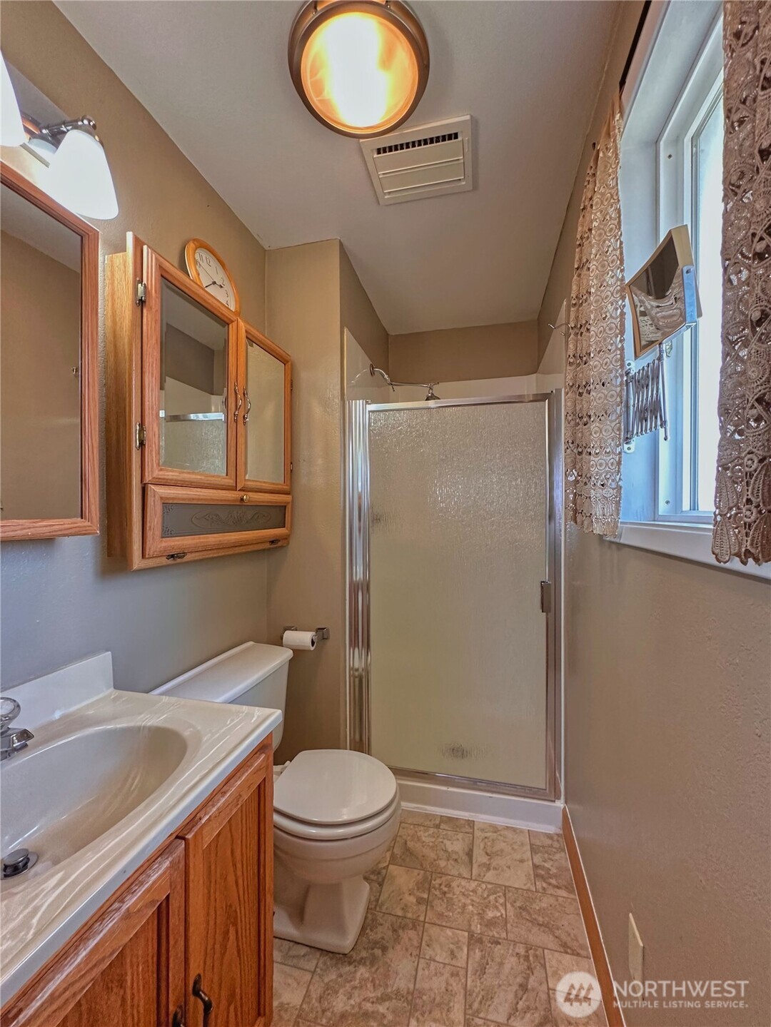 1113 River Drive , Coulee Dam, WA 99116