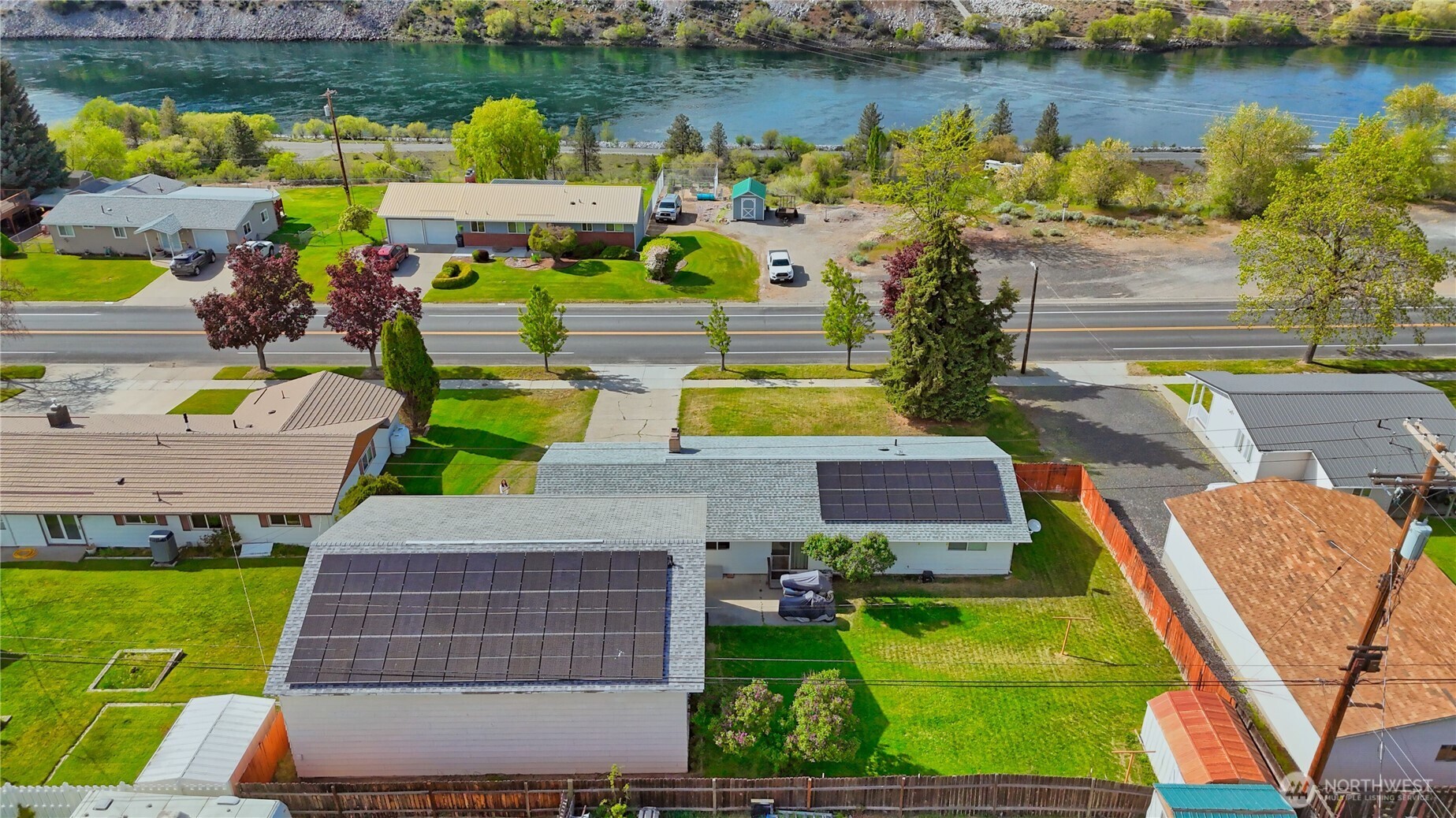 1113 River Drive , Coulee Dam, WA 99116