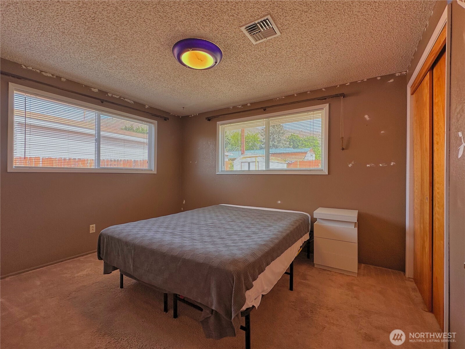 1113 River Drive , Coulee Dam, WA 99116
