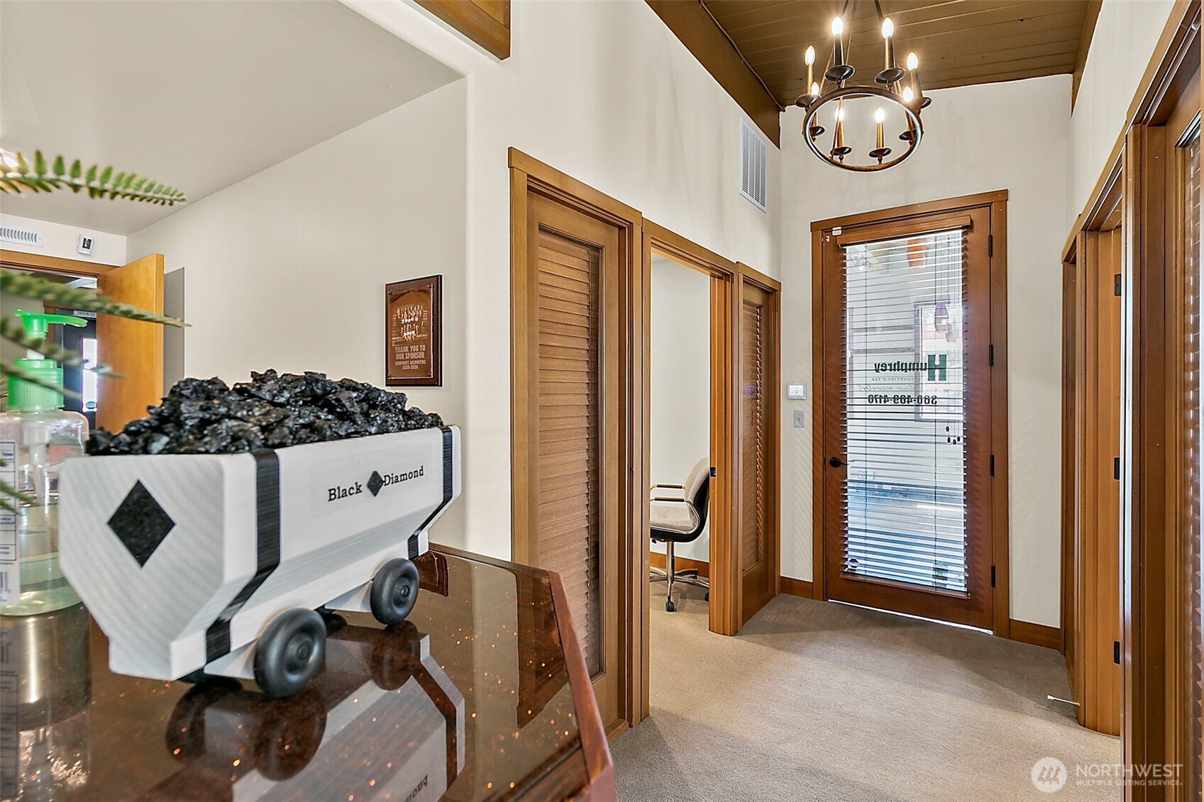 32616 3rd Avenue , Black Diamond, WA 98010-9606