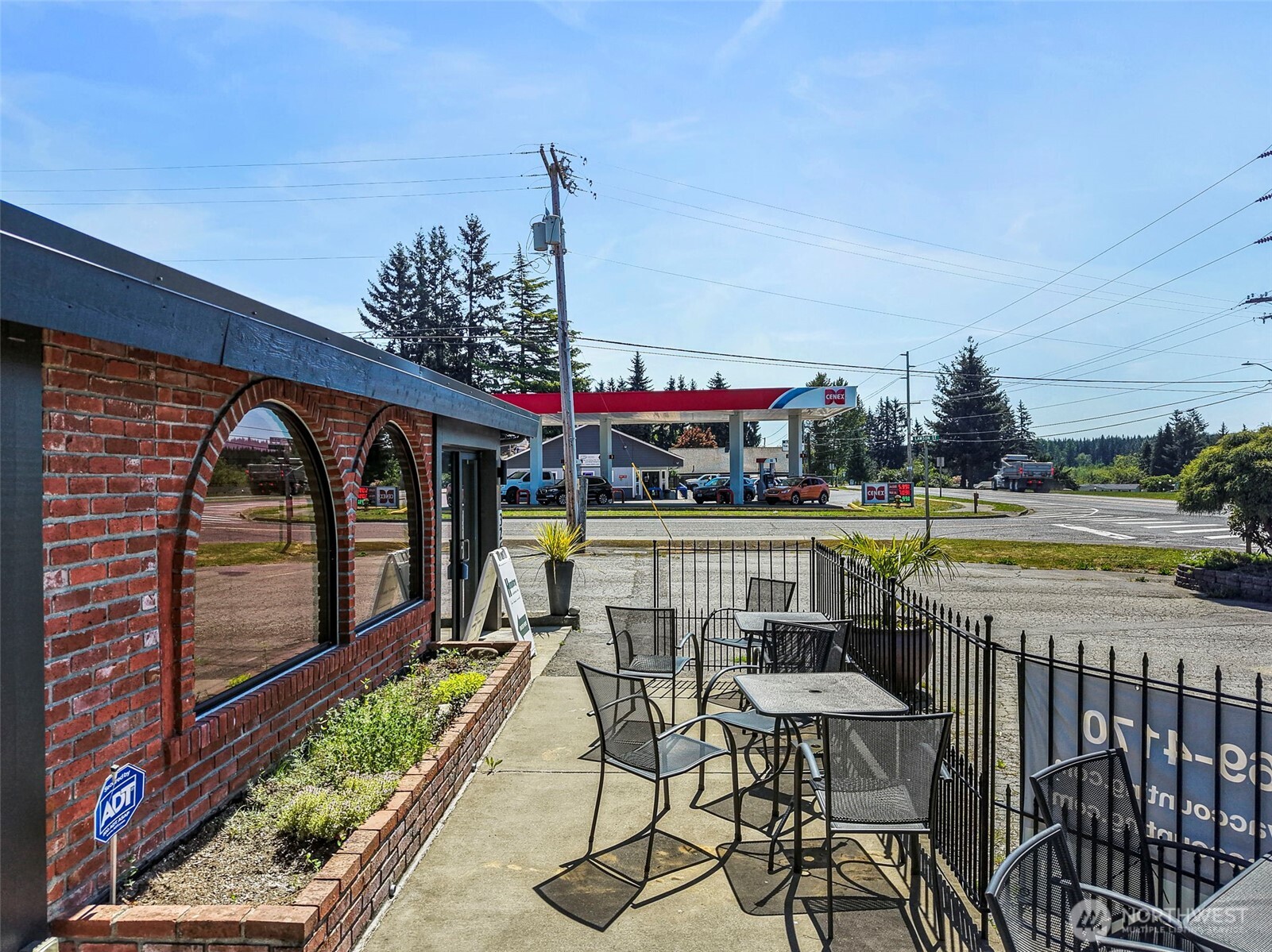 32616 3rd Avenue , Black Diamond, WA 98010-9606
