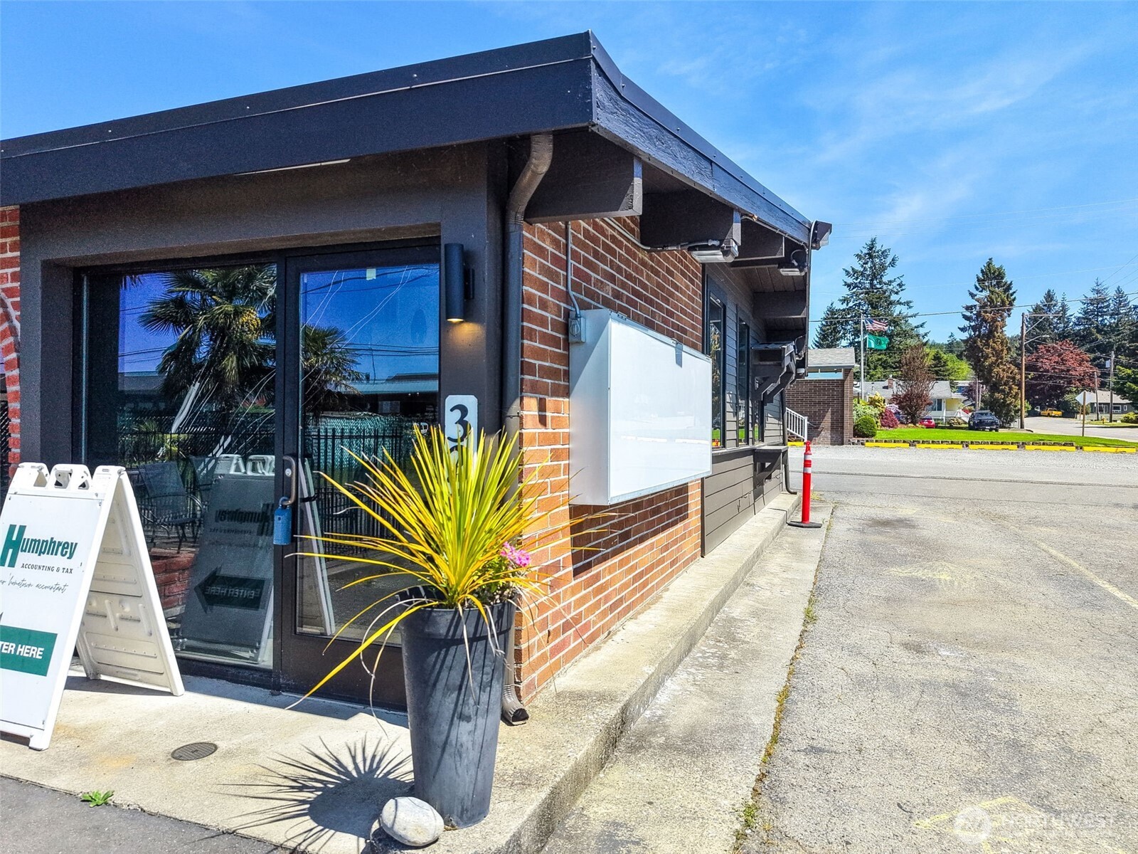32616 3rd Avenue , Black Diamond, WA 98010-9606