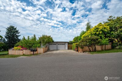 2806 SW 167 Place , Burien, WA 98166-3236 - Photo 2