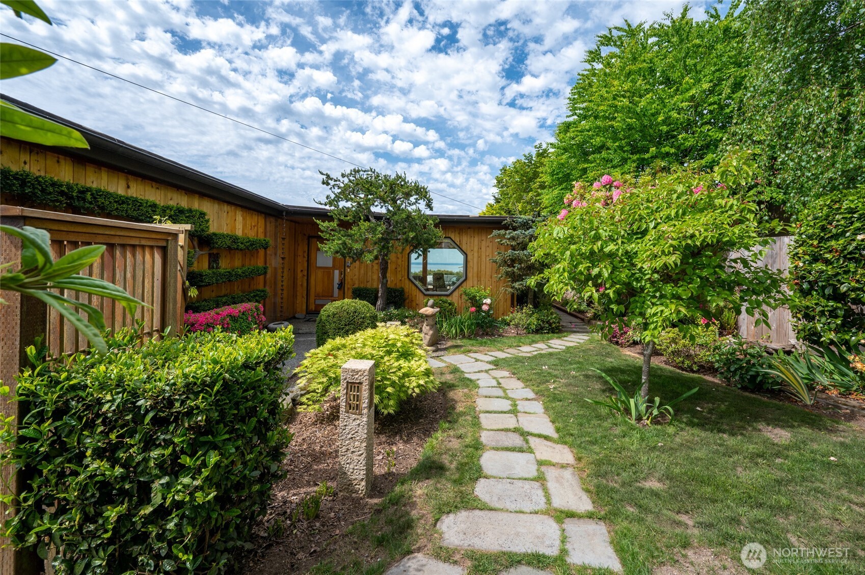 2806 SW 167 Place , Burien, WA 98166-3236