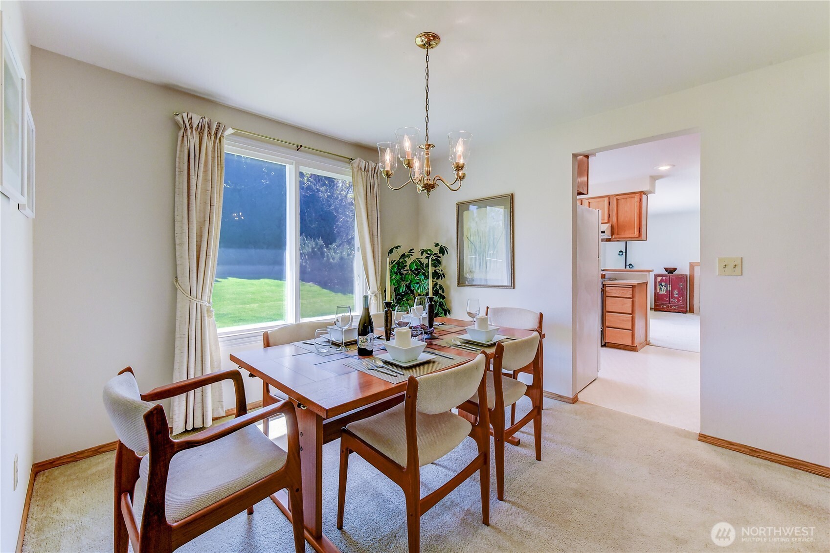 1301 S 236th Place , Des Moines, WA 98198