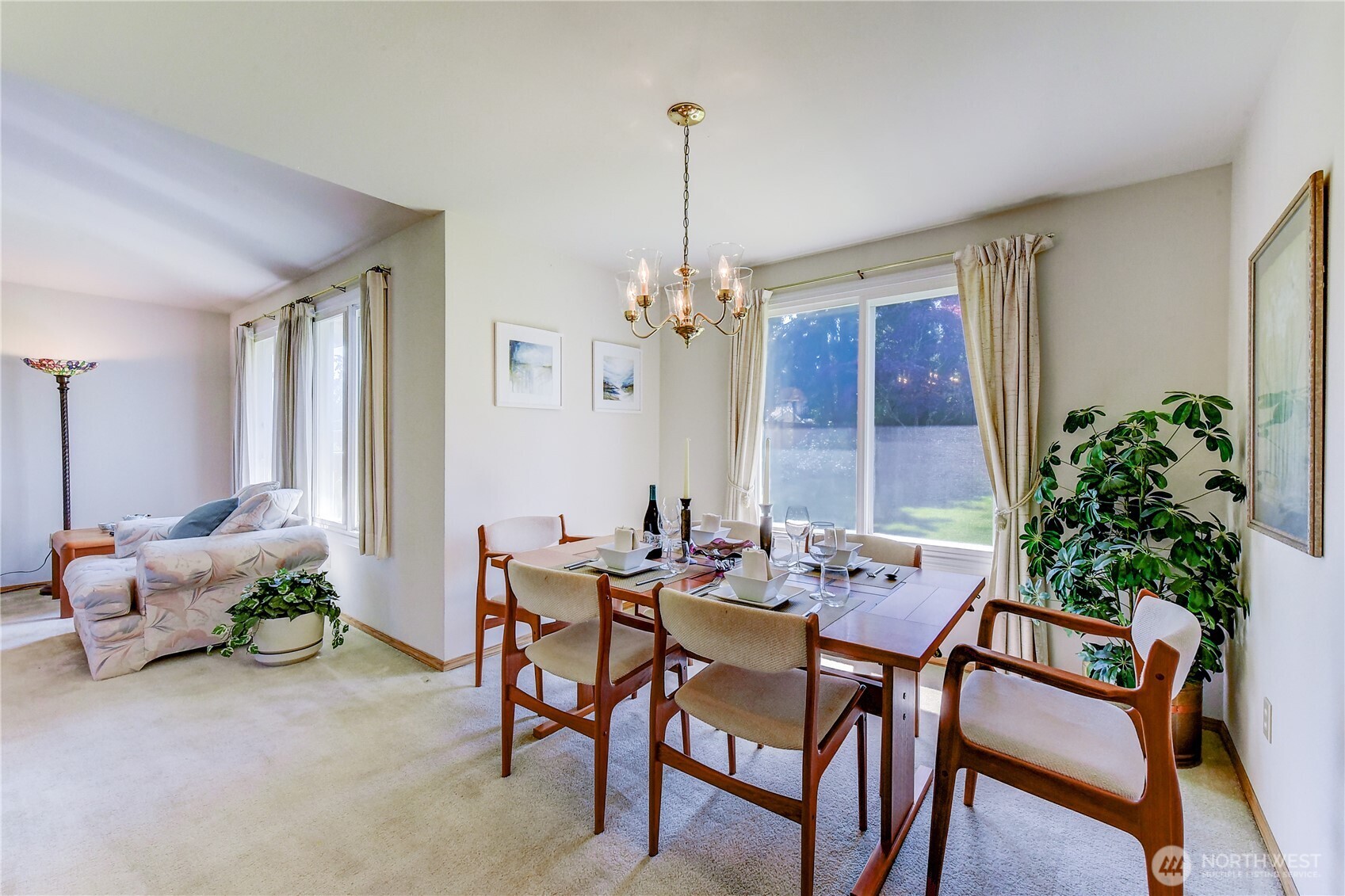 1301 S 236th Place , Des Moines, WA 98198