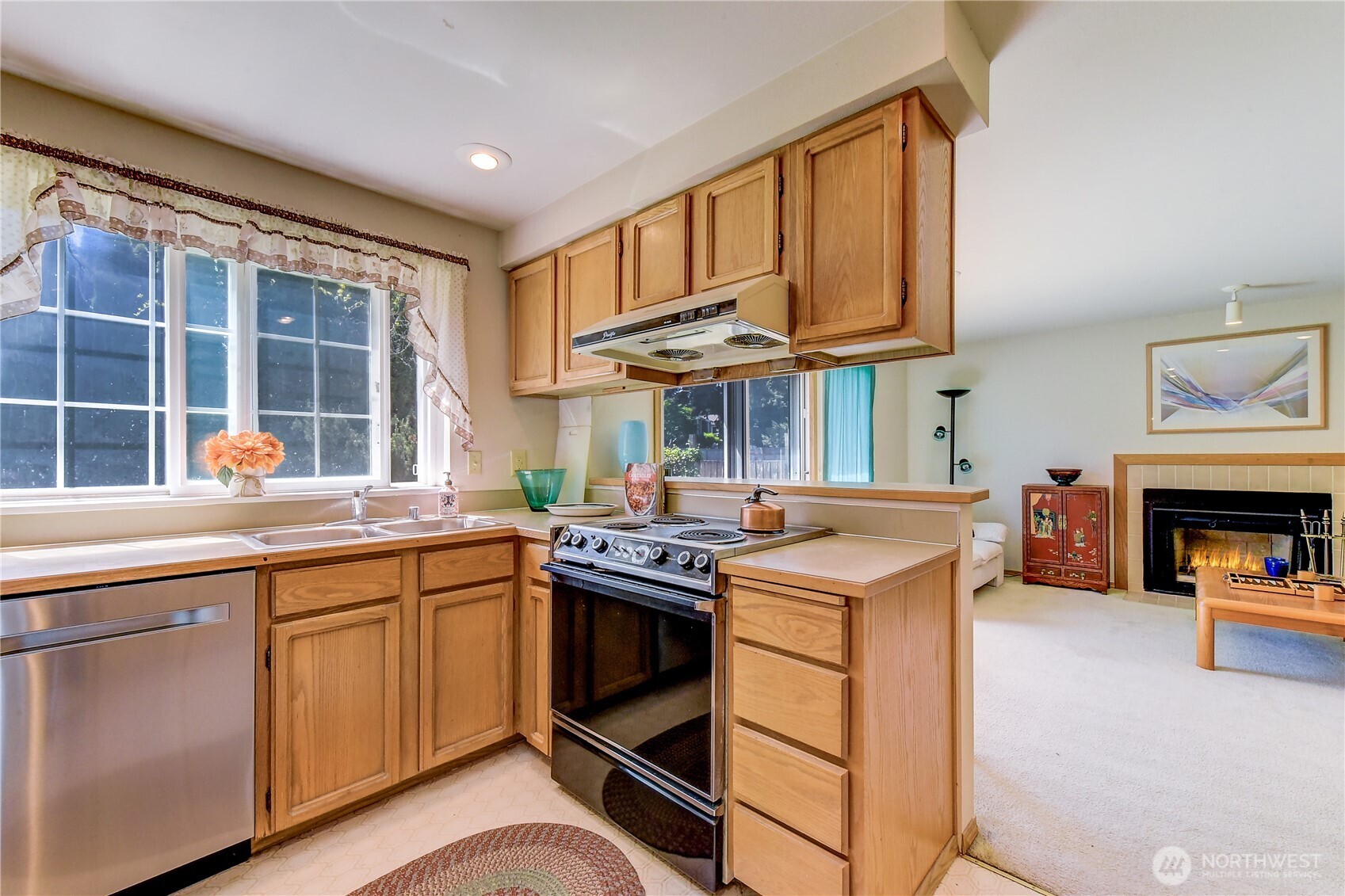 1301 S 236th Place , Des Moines, WA 98198