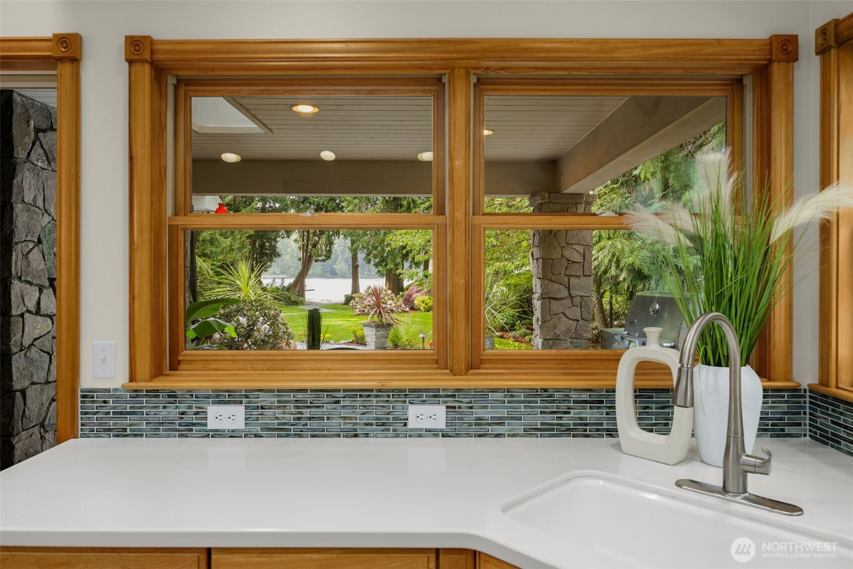 3718 S 334th Street , Federal Way, WA 98001