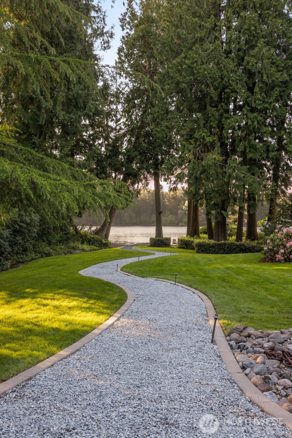 3718 S 334th Street , Federal Way, WA 98001