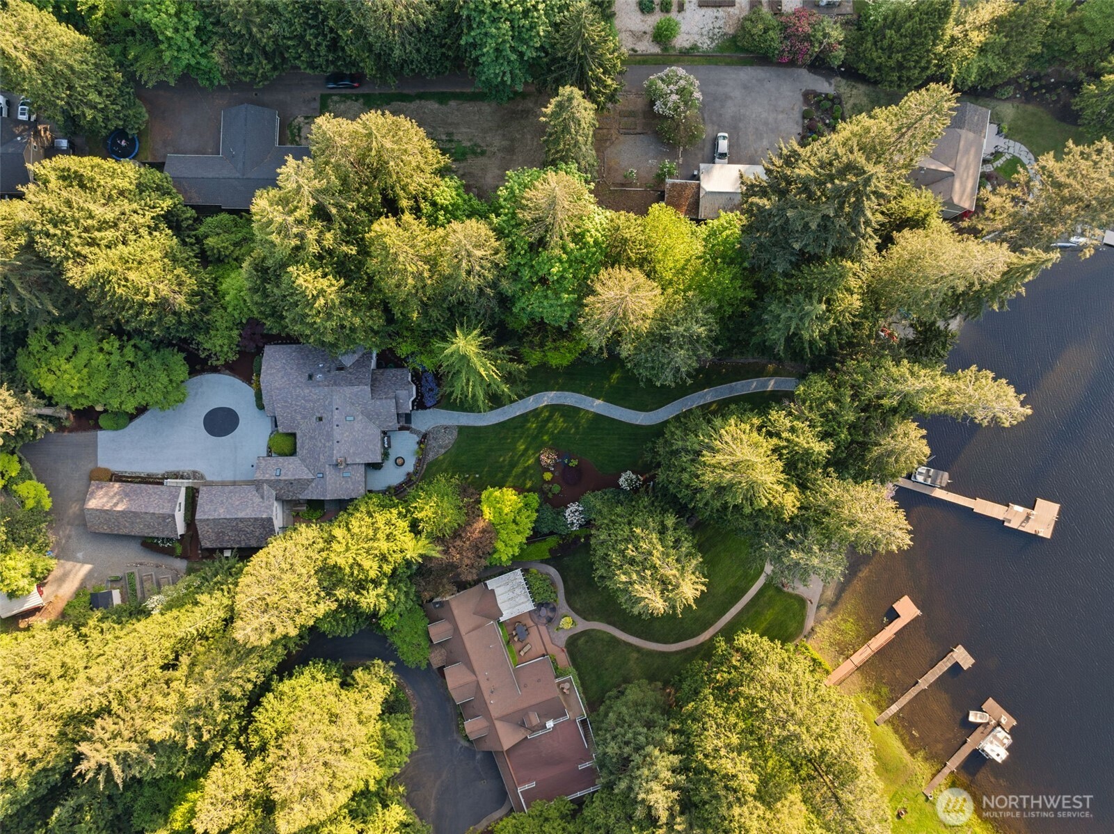 3718 S 334th Street , Federal Way, WA 98001