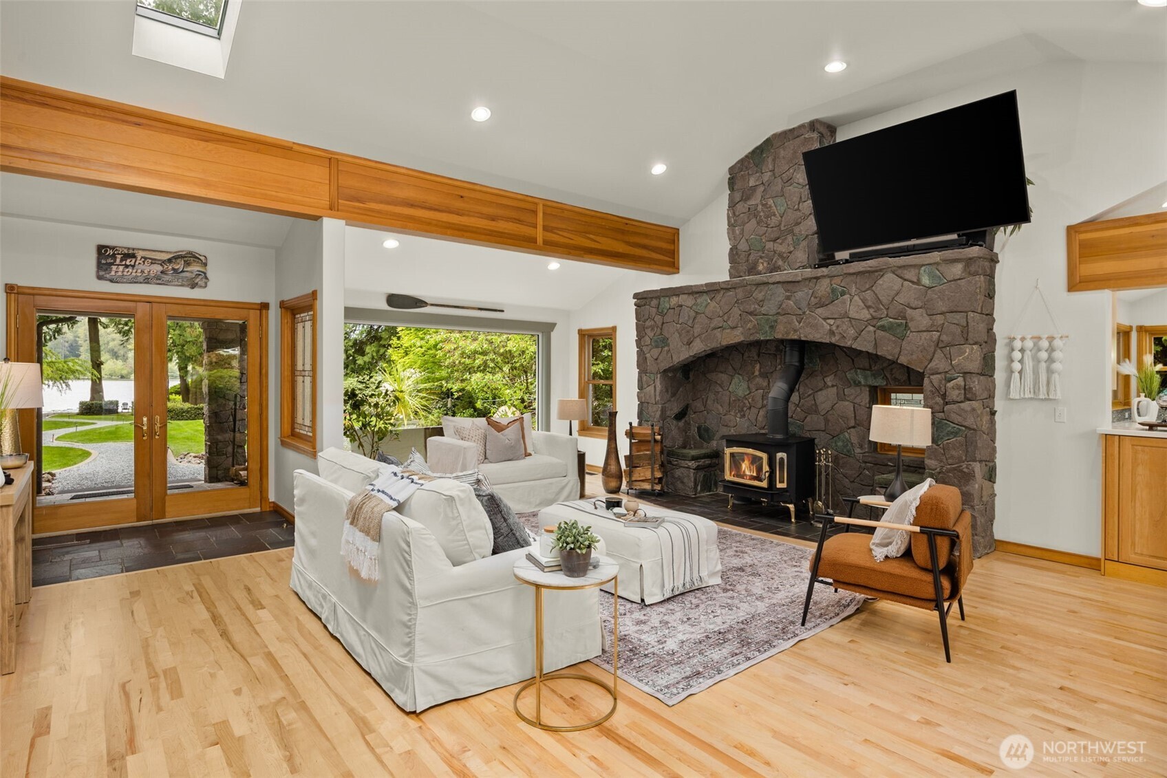 3718 S 334th Street , Federal Way, WA 98001