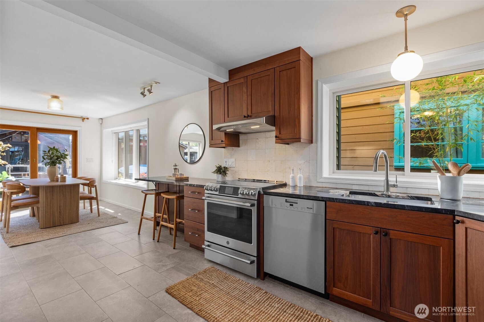 2025 Fairview Avenue E #E, Seattle, WA 98102