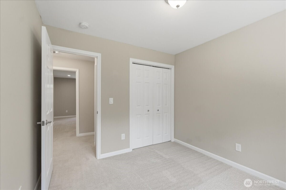 6813 81st Avenue NW, Gig Harbor, WA 98335