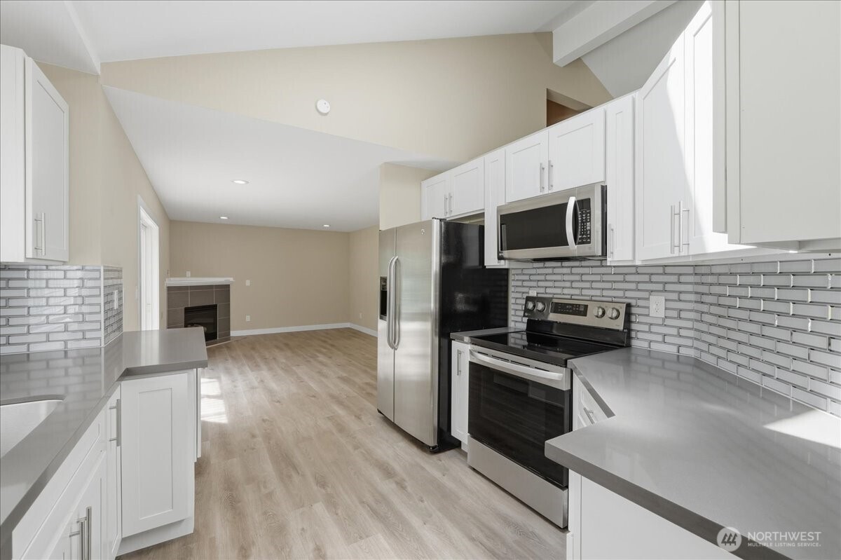 6813 81st Avenue NW, Gig Harbor, WA 98335