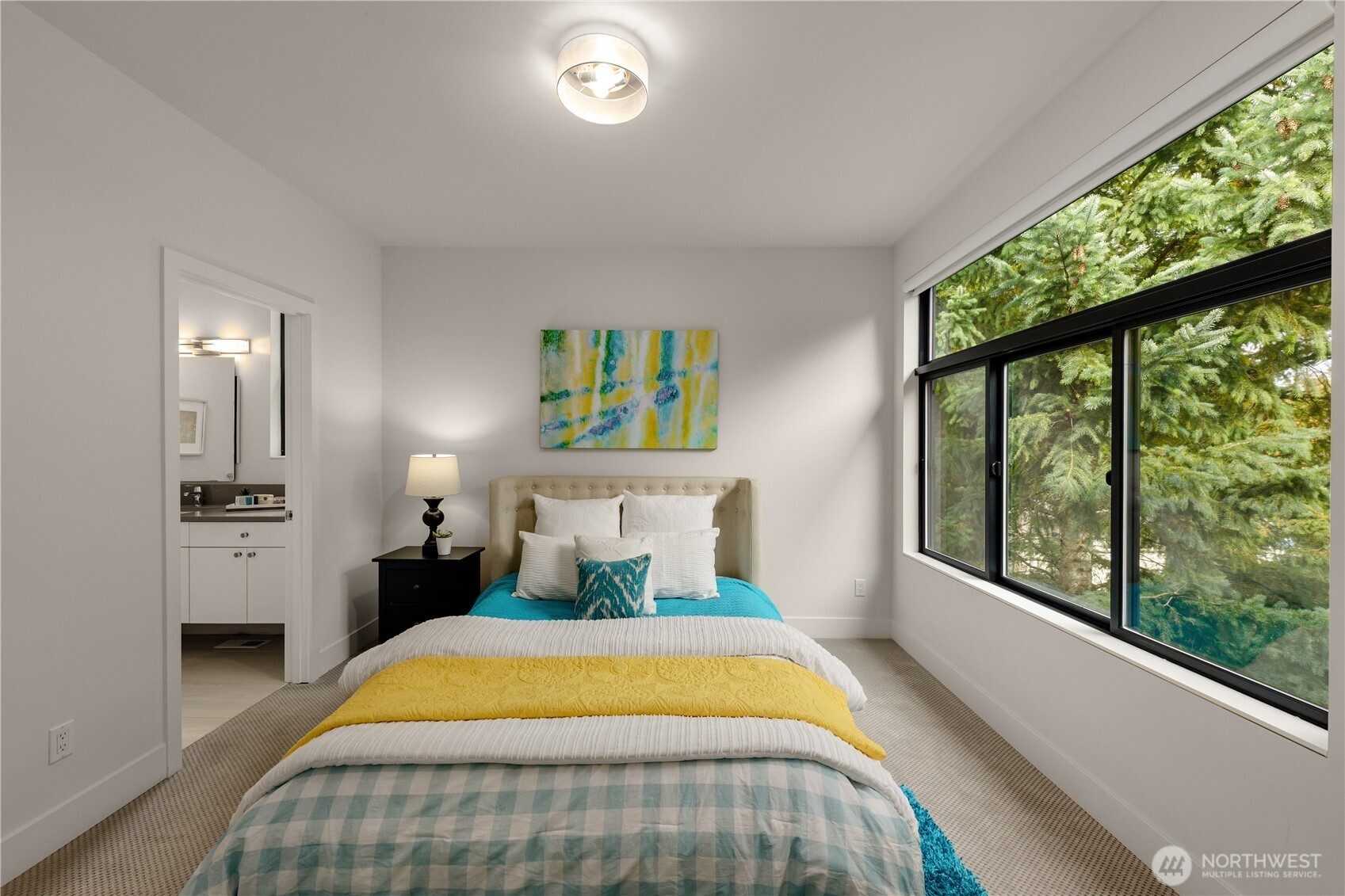 7002 93rd Avenue SE, Mercer Island, WA 98040