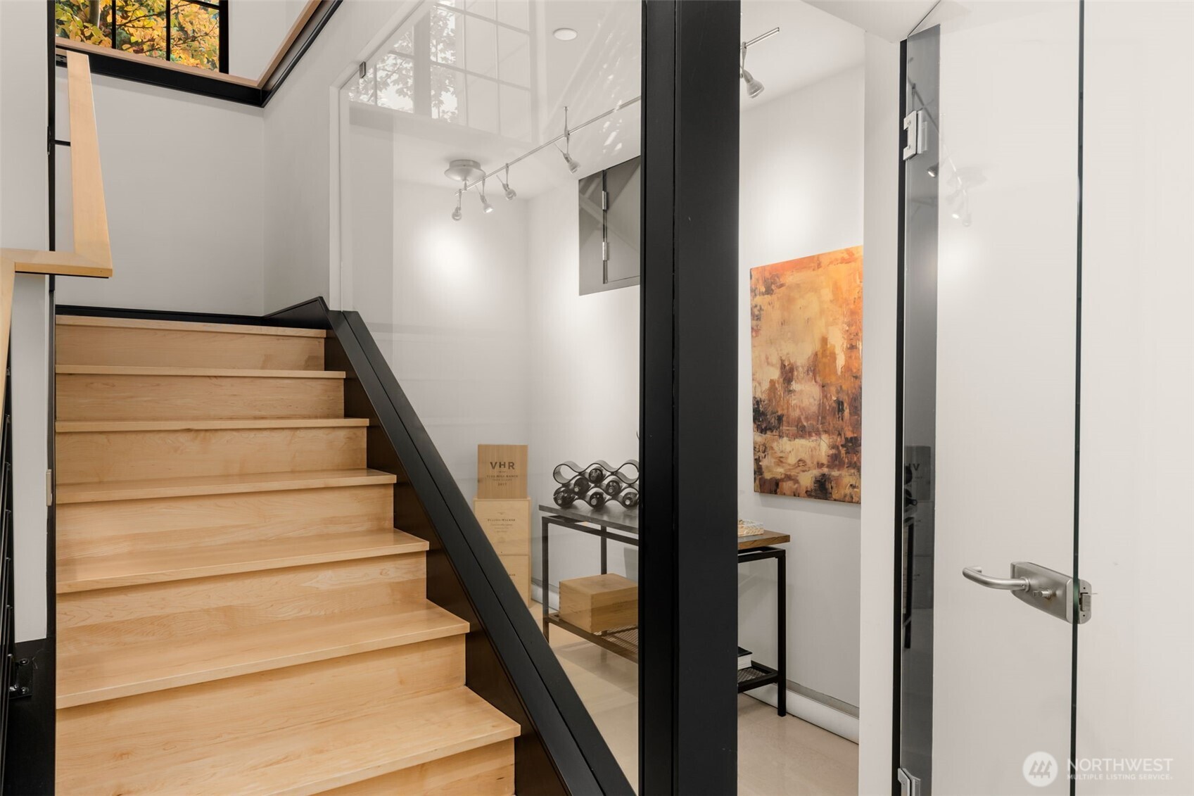 7002 93rd Avenue SE, Mercer Island, WA 98040