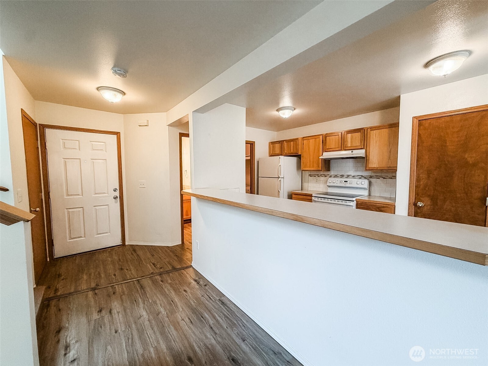 943 College Lane NE, Lacey, WA 98516