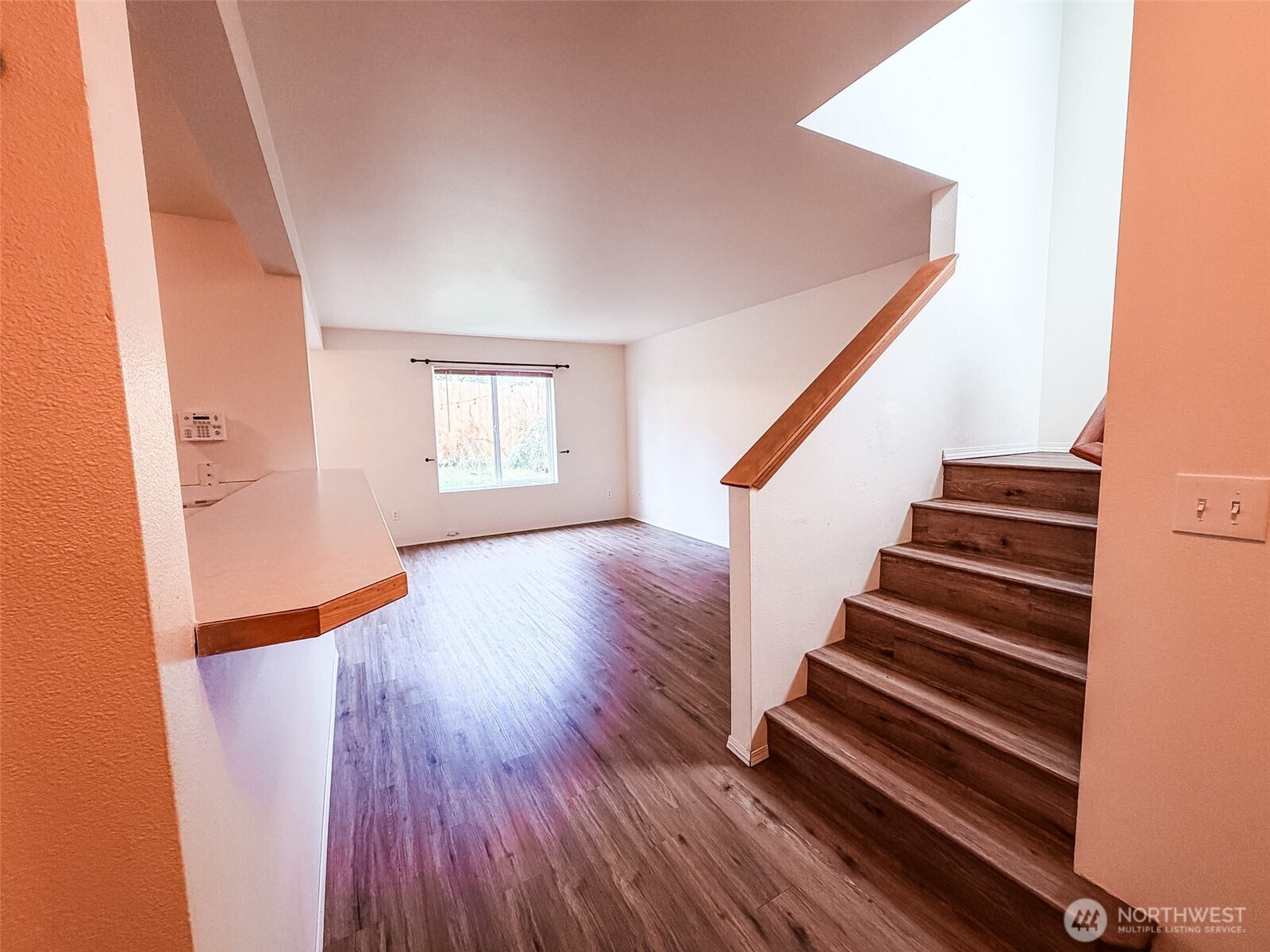 943 College Lane NE, Lacey, WA 98516