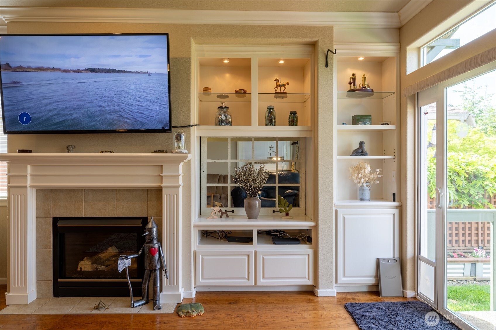 8304 Vashon Drive NE, Lacey, WA 98516