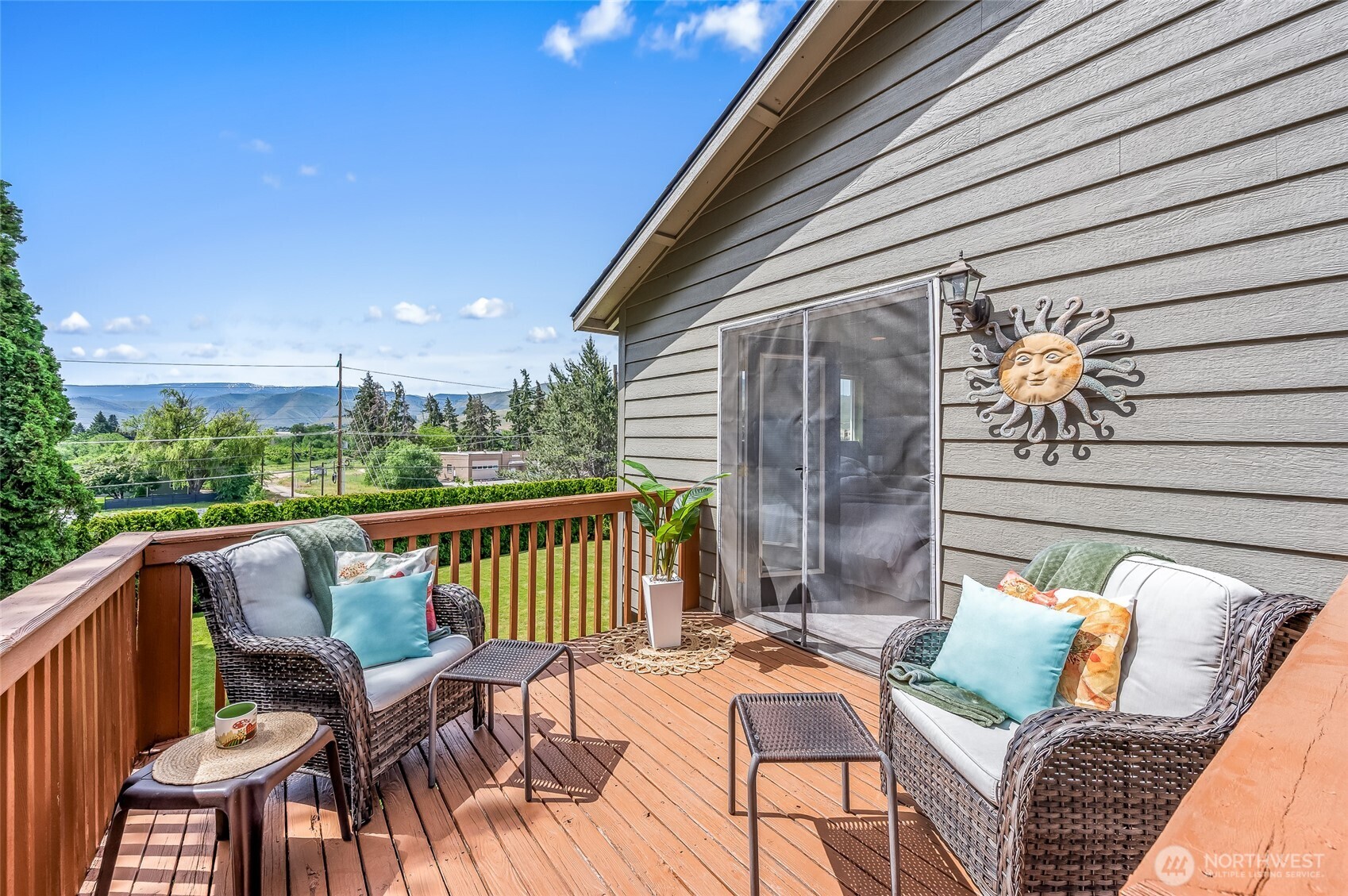 316 Easy Street , Wenatchee, WA 98801
