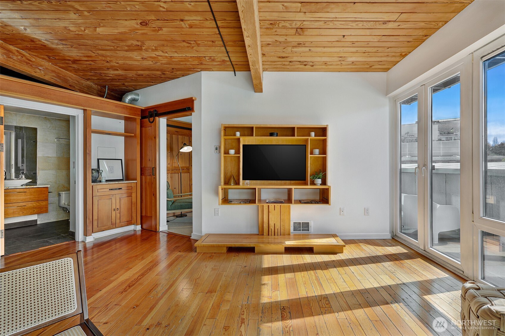 1408 12th Avenue #406, Seattle, WA 98122