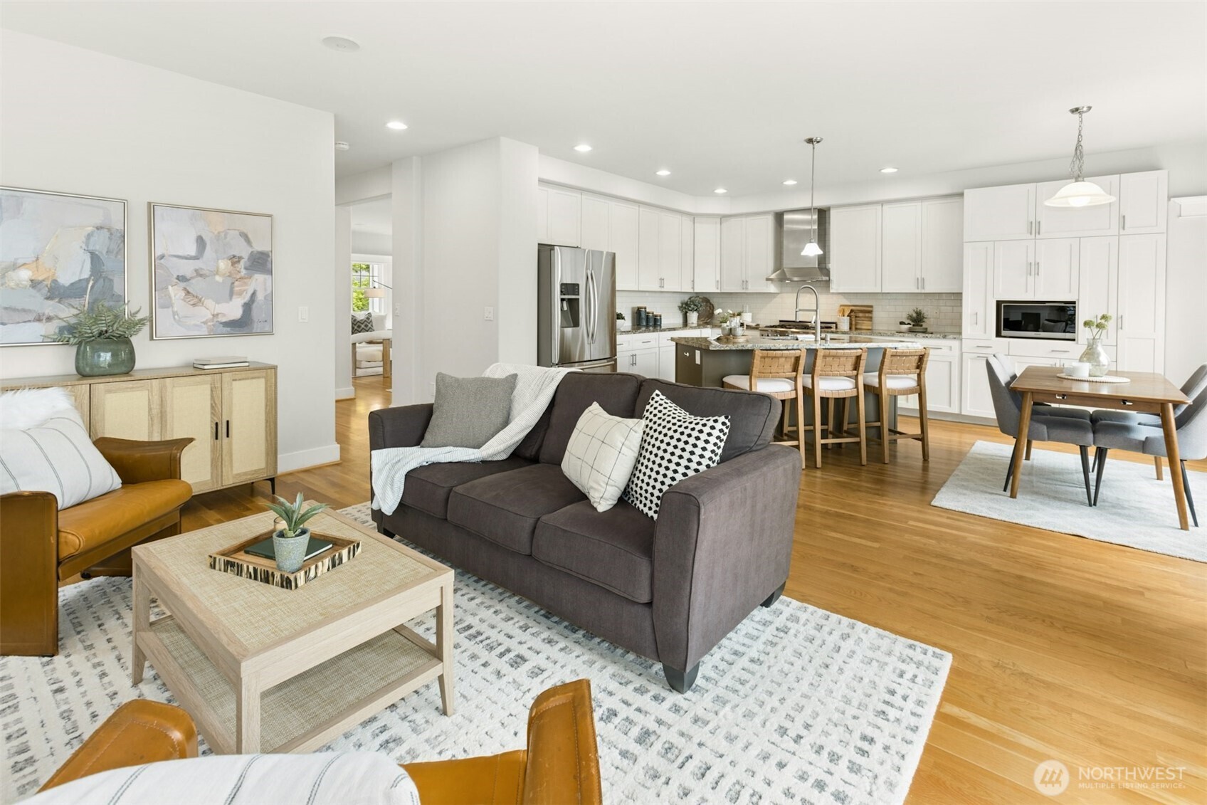 621 NE 77th Street , Seattle, WA 98115