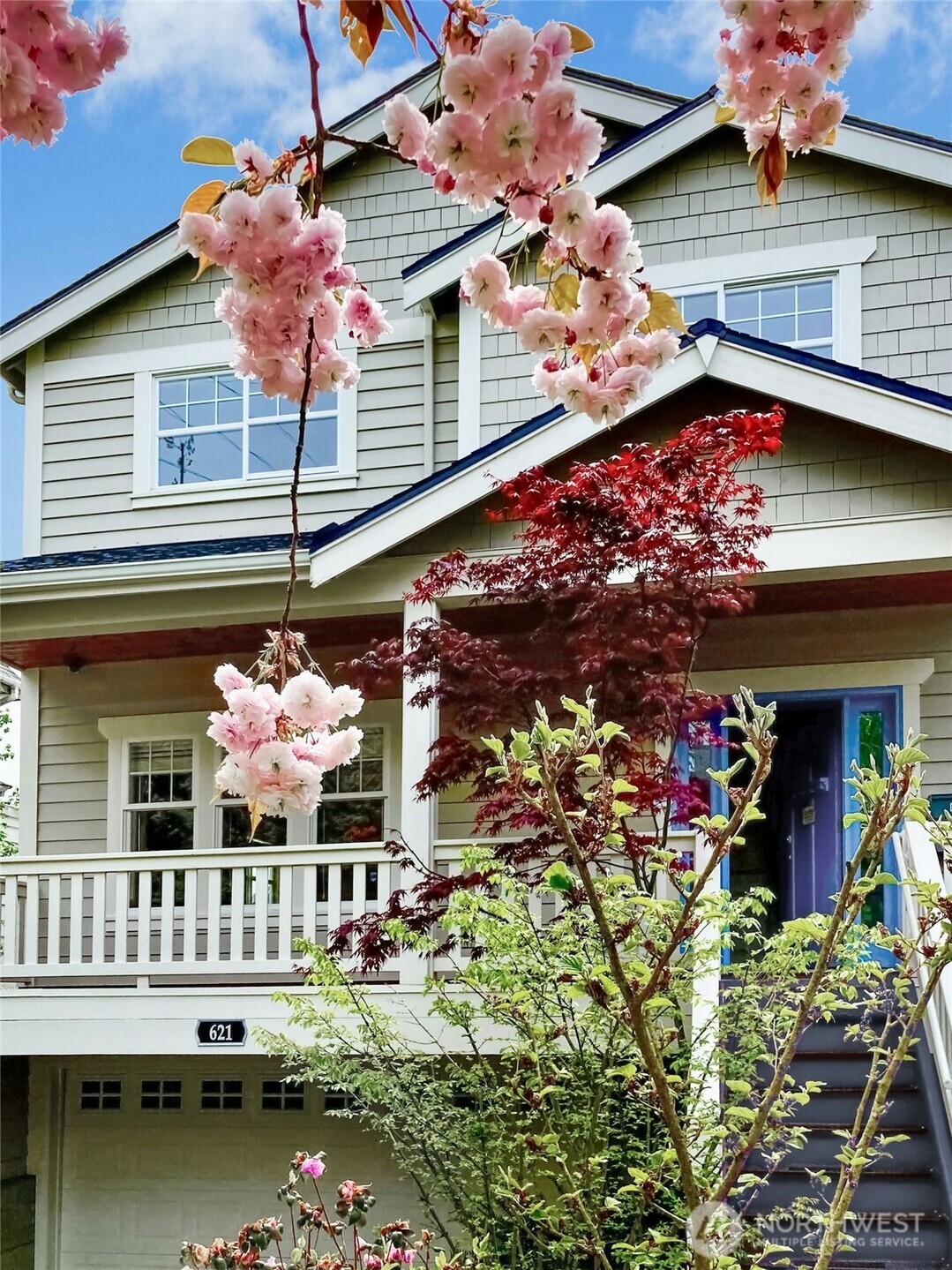 621 NE 77th Street , Seattle, WA 98115