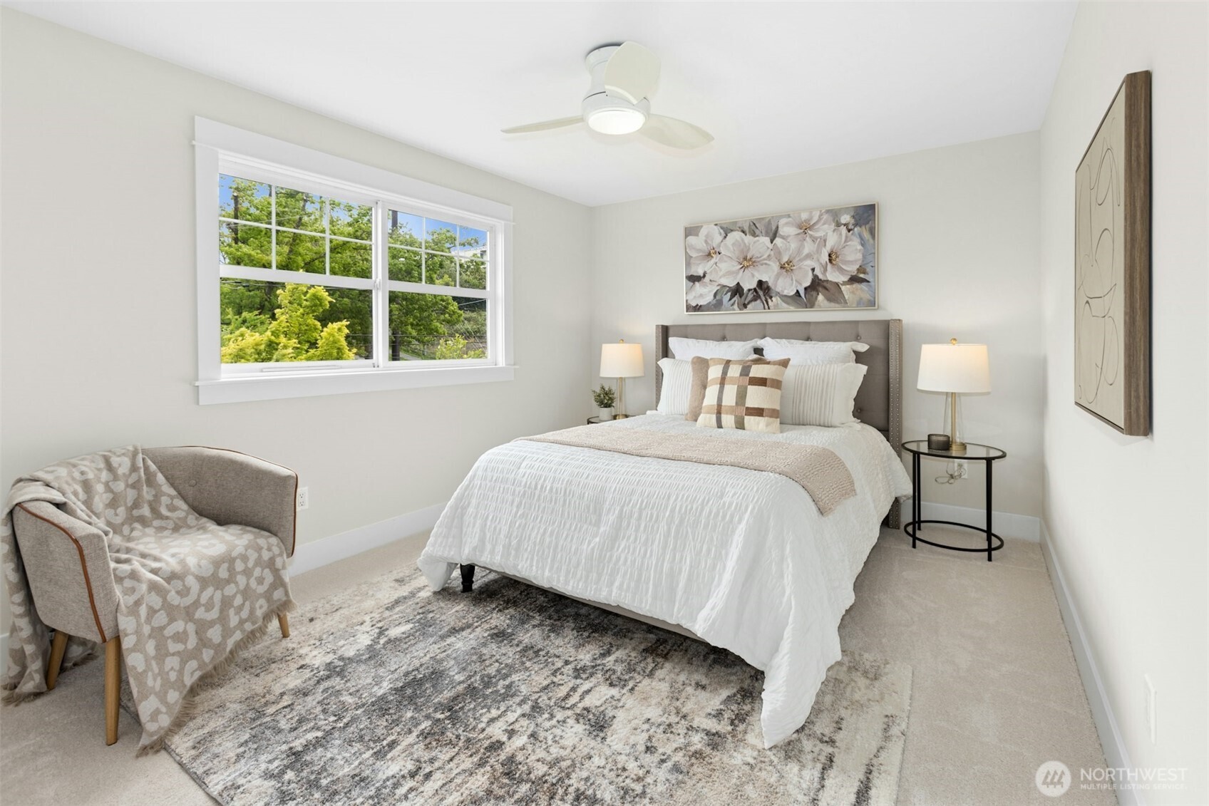 621 NE 77th Street , Seattle, WA 98115