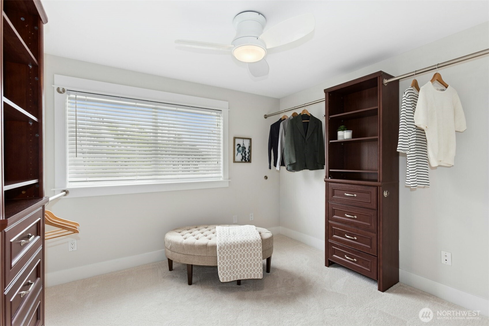 621 NE 77th Street , Seattle, WA 98115