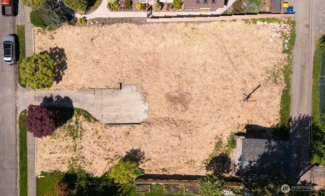 1027 15th Street , Bellingham, WA 98225
