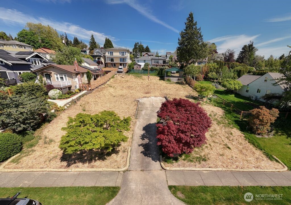 1027 15th Street , Bellingham, WA 98225