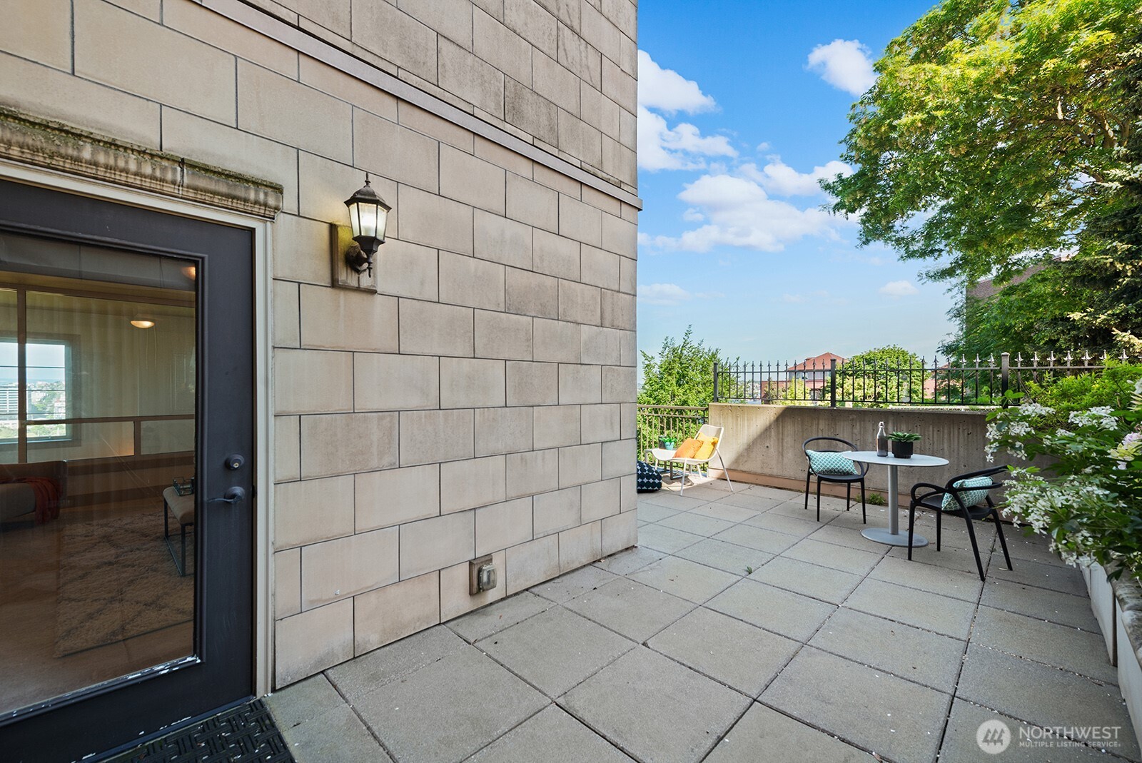 745 Bellevue Avenue E #109, Seattle, WA 98102-4484