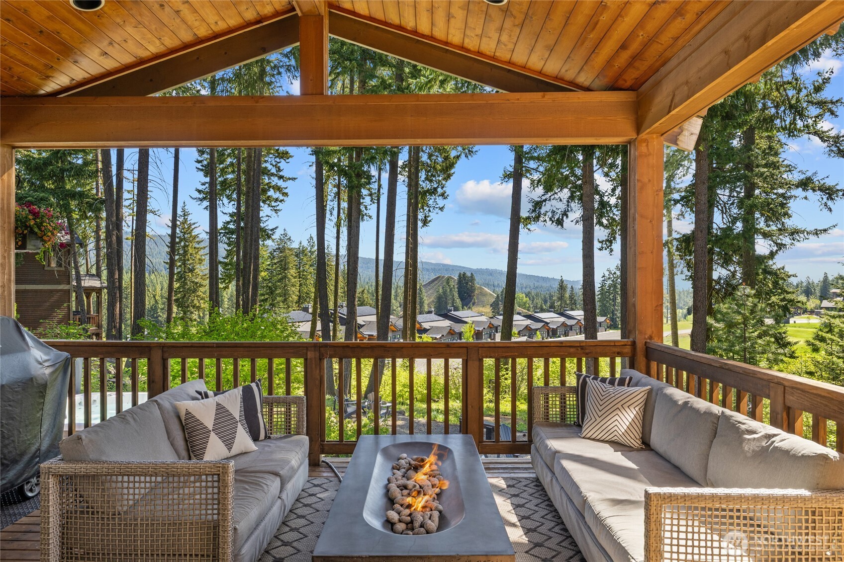 241 Black Nugget Lane , Cle Elum, WA 98922