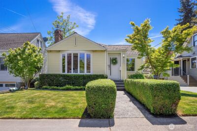 549 N 77th Street , Seattle, WA 98103
