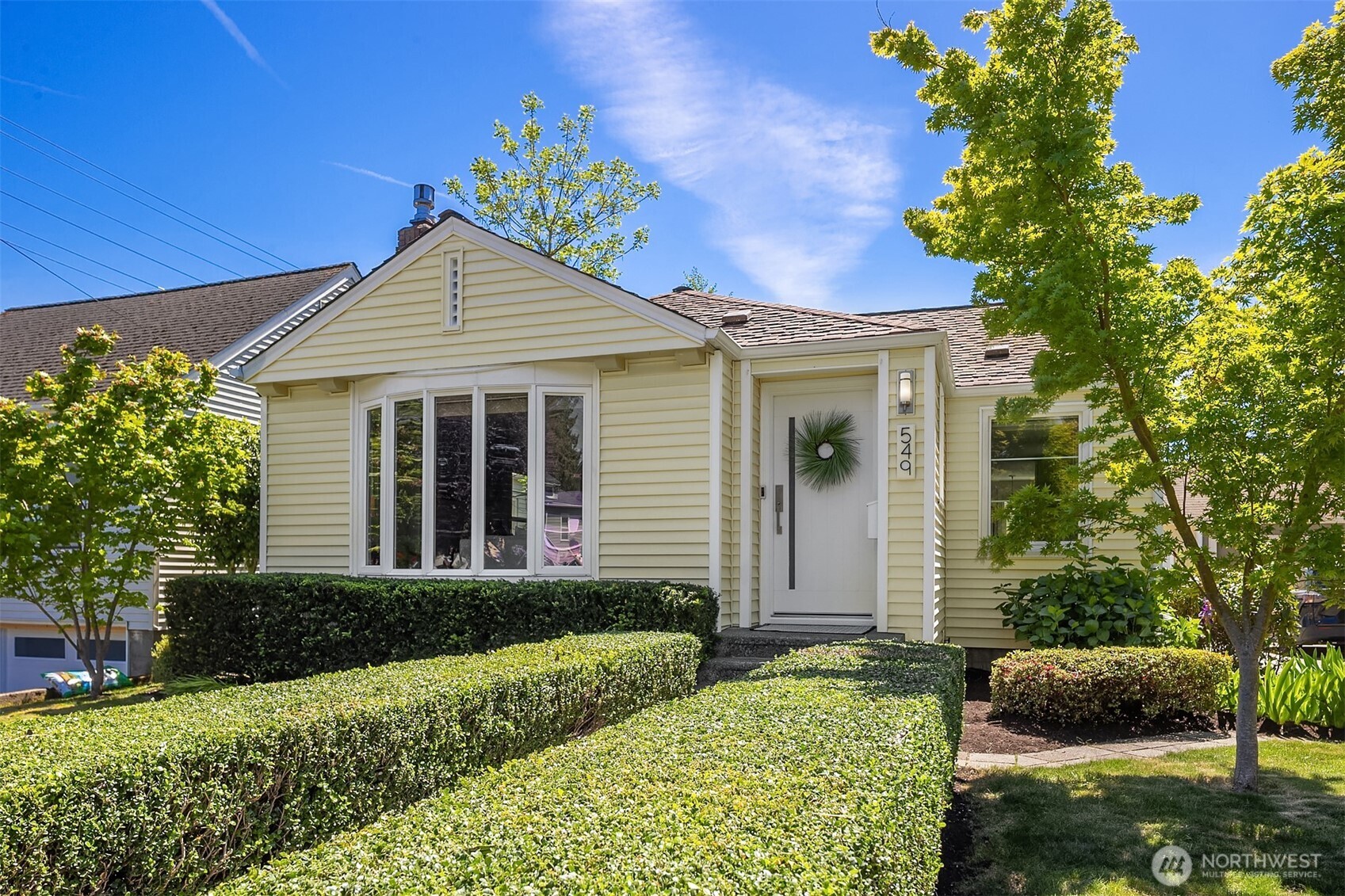 549 N 77th Street , Seattle, WA 98103