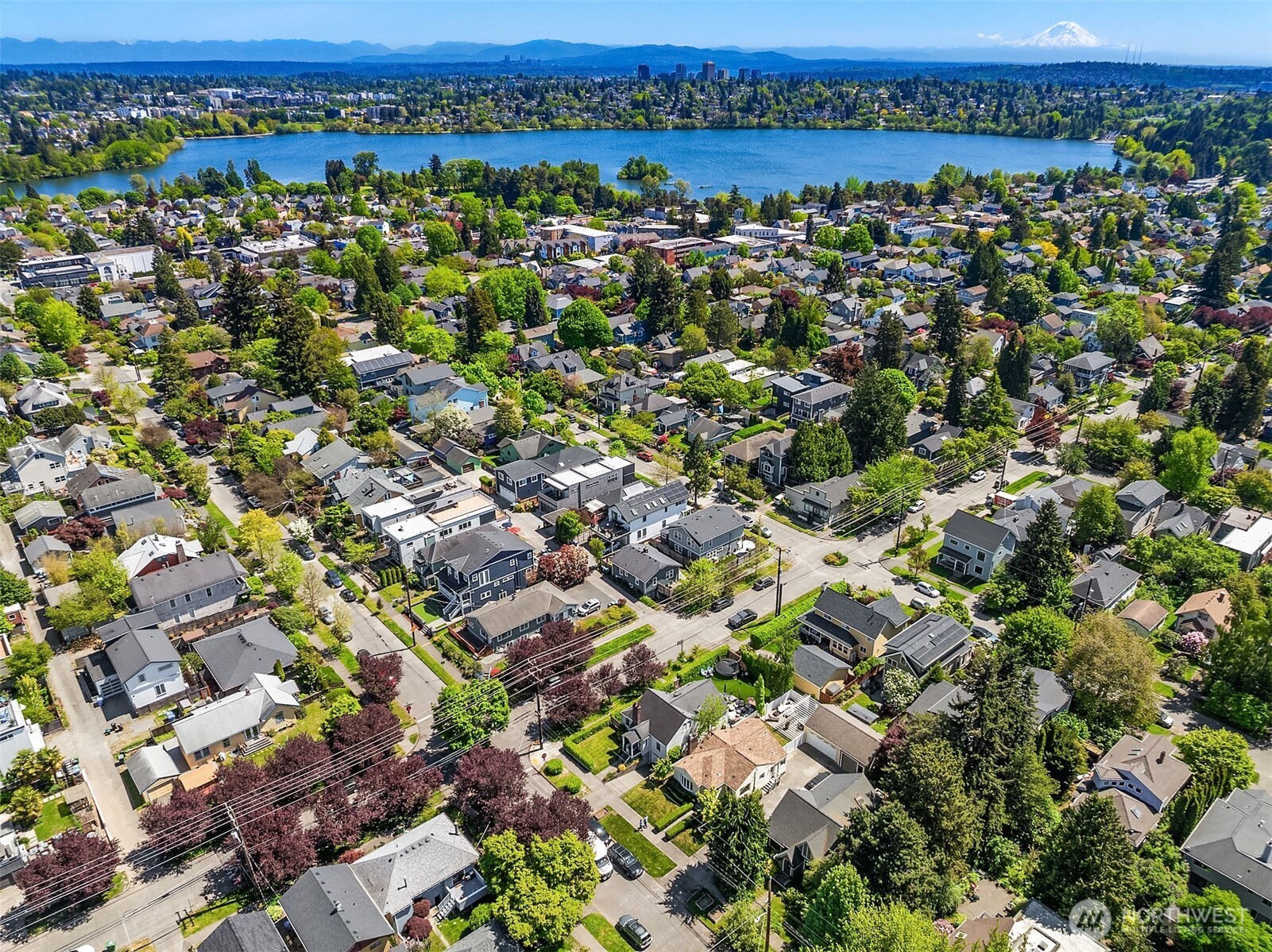 549 N 77th Street , Seattle, WA 98103