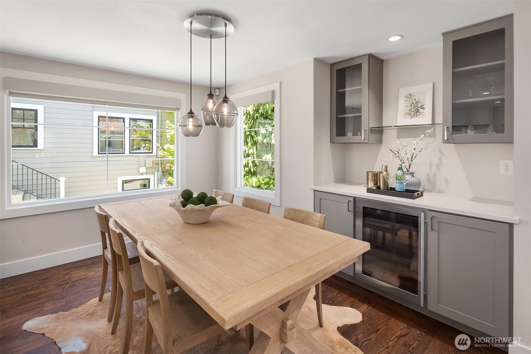 549 N 77th Street , Seattle, WA 98103